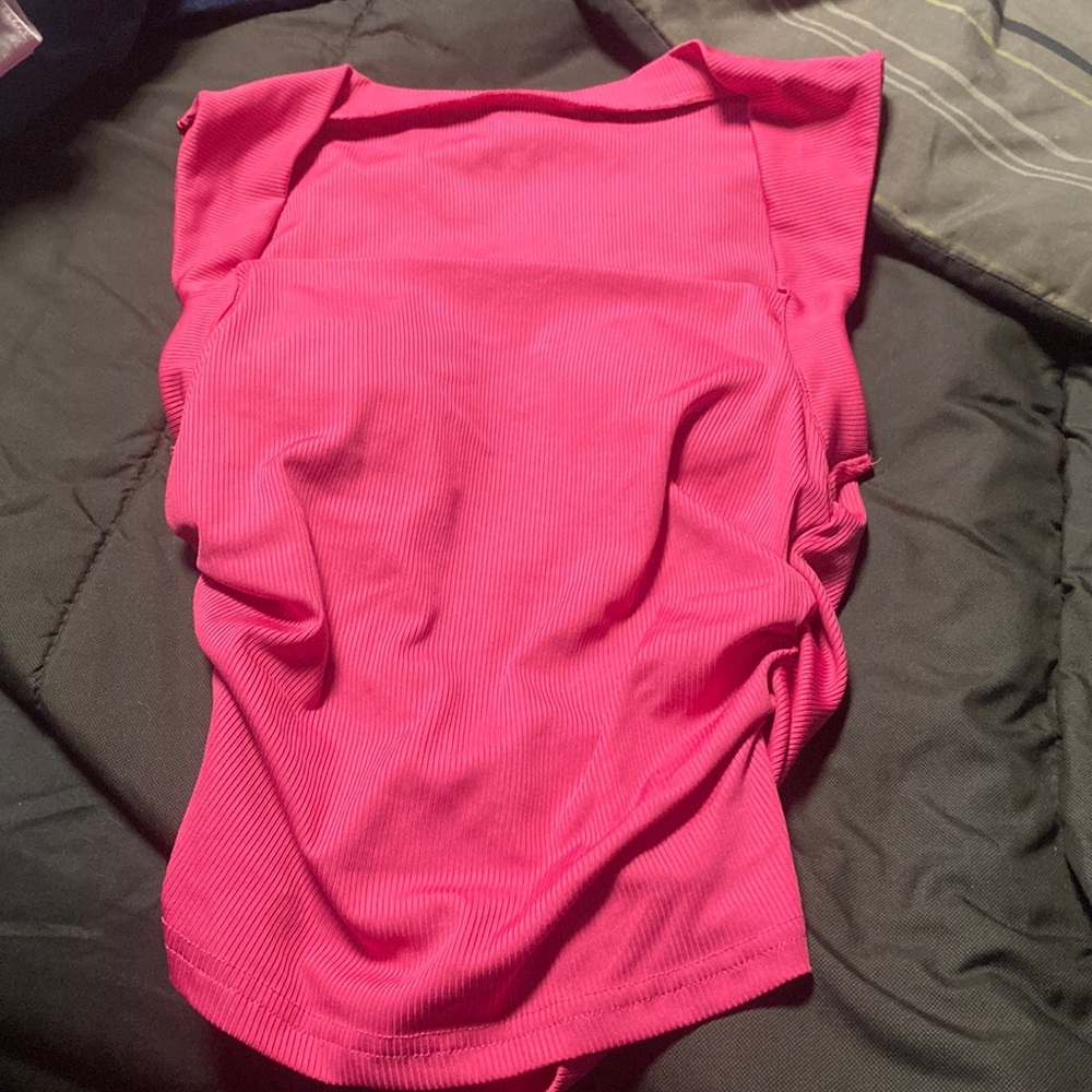 Large hot pink workout top